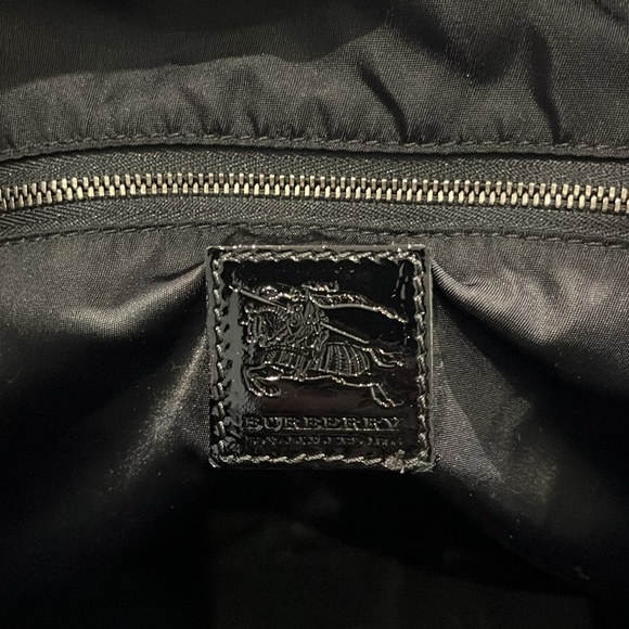 Burberry shoulder Bag. - Picture 7 of 7